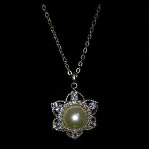 Pearl & Crystal Necklace